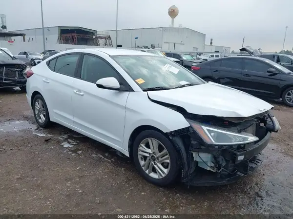 5NPD84LF7LH525694 2020 HYUNDAI ELANTRA - Image 1