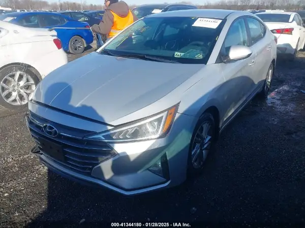 5NPD84LF7LH532838 2020 HYUNDAI ELANTRA - Image 2
