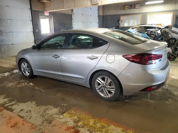 5NPD84LF7LH551812 2020 HYUNDAI ELANTRA - Image 2