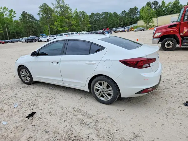 5NPD84LF7LH569761 2020 HYUNDAI ELANTRA - Image 2
