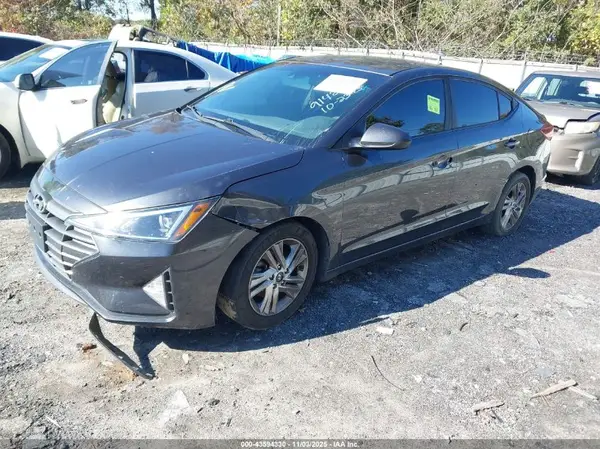 5NPD84LF7LH579142 2020 HYUNDAI ELANTRA - Image 2