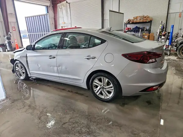 5NPD84LF7LH580811 2020 HYUNDAI ELANTRA - Image 2