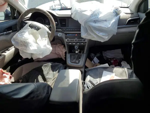 5NPD84LF7LH586916 2020 HYUNDAI ELANTRA - Image 8