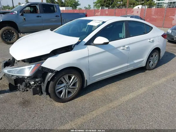5NPD84LF7LH589203 2020 HYUNDAI ELANTRA - Image 2