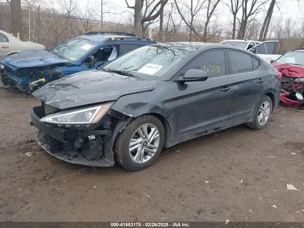 5NPD84LF7LH589279 2020 HYUNDAI ELANTRA - Image 2