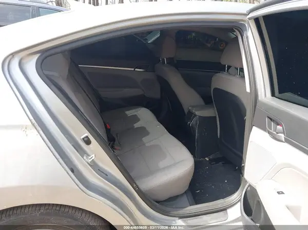 5NPD84LF7LH623561 2020 HYUNDAI ELANTRA - Image 8