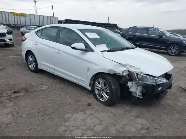 5NPD84LF7LH623656 2020 HYUNDAI ELANTRA - Image 1