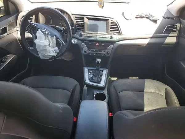5NPD84LF8H188900 2017 HYUNDAI ELANTRA - Image 8