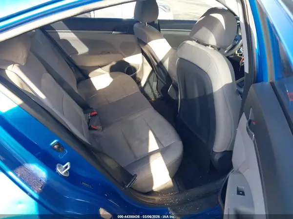 5NPD84LF8HH001302 2017 HYUNDAI ELANTRA - Image 8