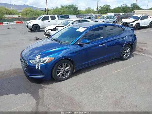5NPD84LF8HH003826 2017 HYUNDAI ELANTRA - Image 2