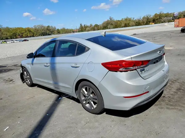 5NPD84LF8HH004314 2017 HYUNDAI ELANTRA - Image 2