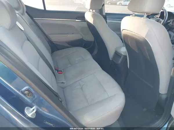 5NPD84LF8HH004832 2017 HYUNDAI ELANTRA - Image 8