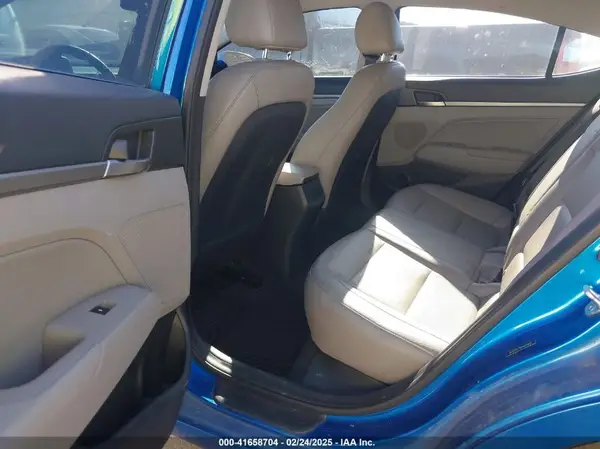 5NPD84LF8HH004863 2017 HYUNDAI ELANTRA - Image 8