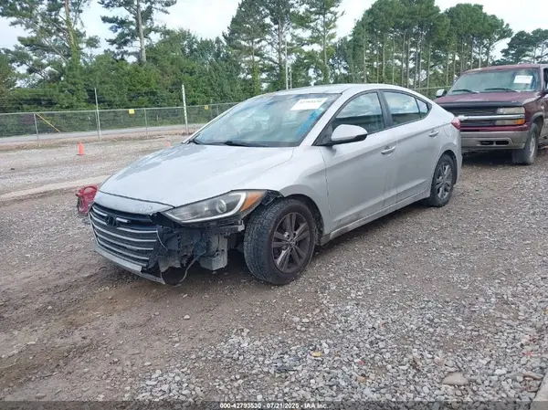 5NPD84LF8HH005995 2017 HYUNDAI ELANTRA - Image 2