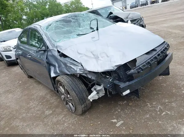 5NPD84LF8HH007083 2017 HYUNDAI ELANTRA - Image 1