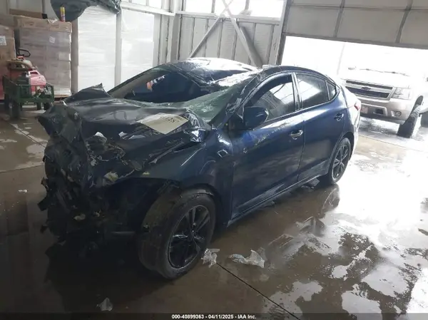 5NPD84LF8HH010372 2017 HYUNDAI ELANTRA - Image 2