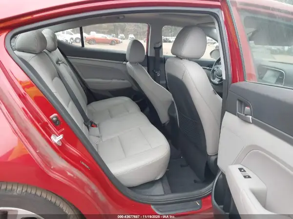 5NPD84LF8HH018892 2017 HYUNDAI ELANTRA - Image 8