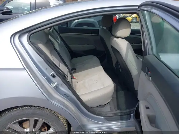 5NPD84LF8HH020674 2017 HYUNDAI ELANTRA - Image 8