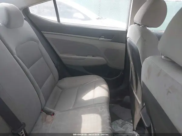 5NPD84LF8HH022585 2017 HYUNDAI ELANTRA - Image 8