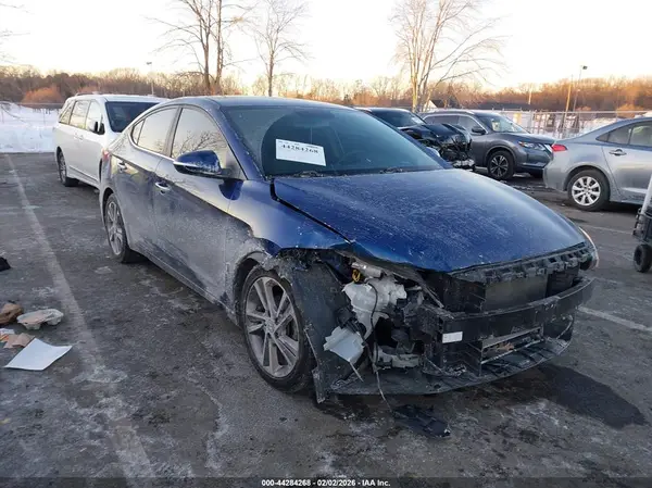 5NPD84LF8HH023106 2017 HYUNDAI ELANTRA - Image 1