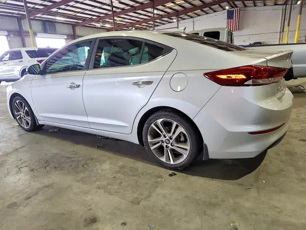 5NPD84LF8HH023221 2017 HYUNDAI ELANTRA - Image 2