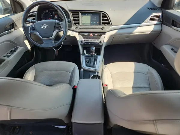 5NPD84LF8HH023896 2017 HYUNDAI ELANTRA - Image 8