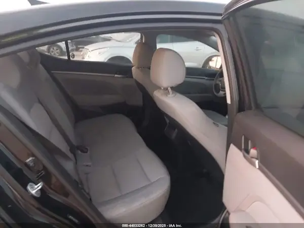 5NPD84LF8HH024837 2017 HYUNDAI ELANTRA - Image 8
