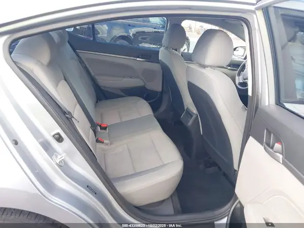 5NPD84LF8HH027205 2017 HYUNDAI ELANTRA - Image 8