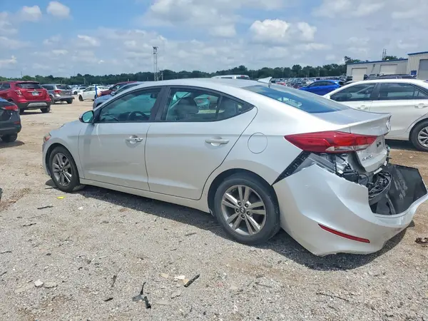 5NPD84LF8HH027379 2017 HYUNDAI ELANTRA - Image 2