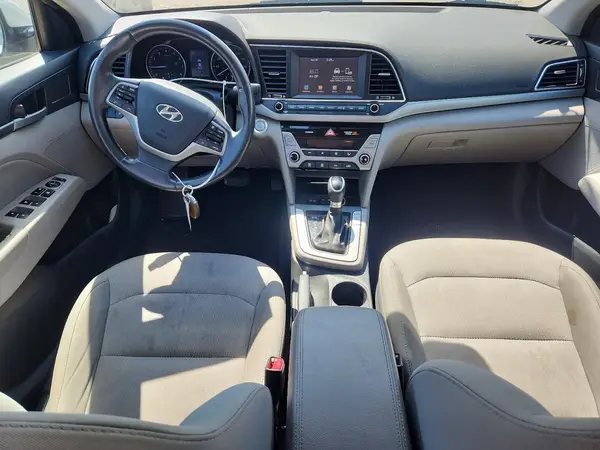 5NPD84LF8HH027379 2017 HYUNDAI ELANTRA - Image 8