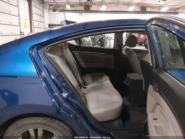 5NPD84LF8HH028595 2017 HYUNDAI ELANTRA - Image 8