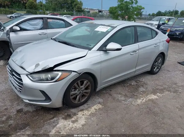 5NPD84LF8HH029715 2017 HYUNDAI ELANTRA - Image 2