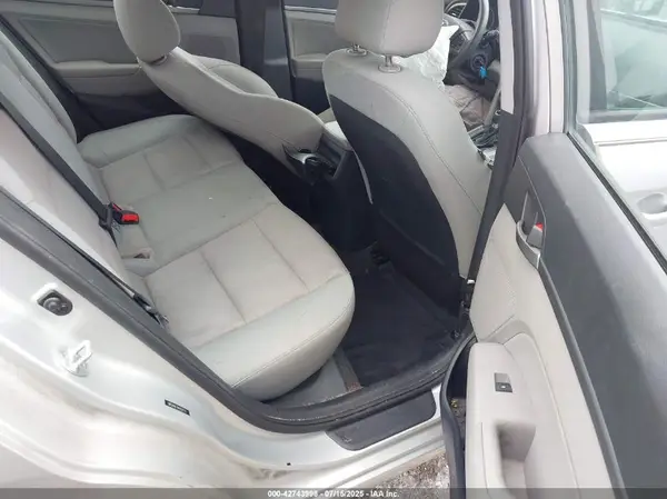 5NPD84LF8HH029715 2017 HYUNDAI ELANTRA - Image 8
