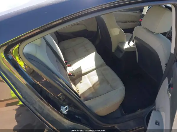 5NPD84LF8HH030637 2017 HYUNDAI ELANTRA - Image 8