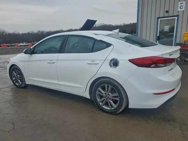 5NPD84LF8HH031643 2017 HYUNDAI ELANTRA - Image 2
