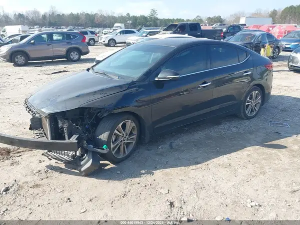 5NPD84LF8HH032419 2017 HYUNDAI ELANTRA - Image 2