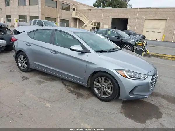 5NPD84LF8HH033019 2017 HYUNDAI ELANTRA - Image 1