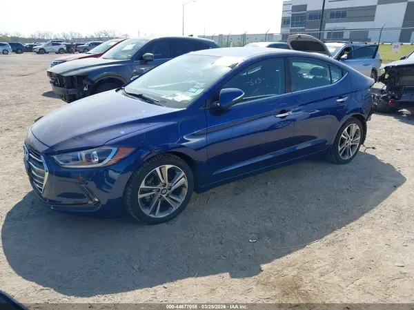 5NPD84LF8HH033263 2017 HYUNDAI ELANTRA - Image 2