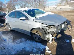 5NPD84LF8HH033697 2017 HYUNDAI ELANTRA