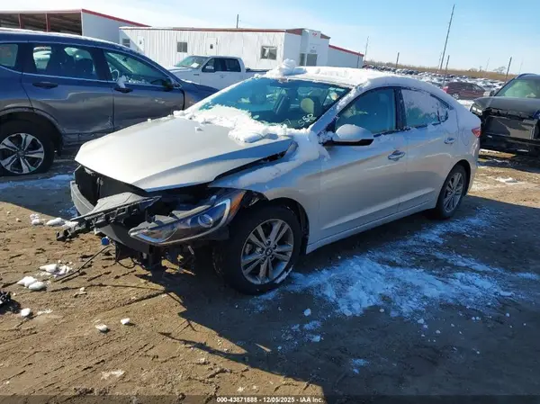 5NPD84LF8HH033697 2017 HYUNDAI ELANTRA - Image 2