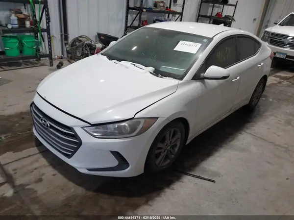 5NPD84LF8HH036938 2017 HYUNDAI ELANTRA - Image 2