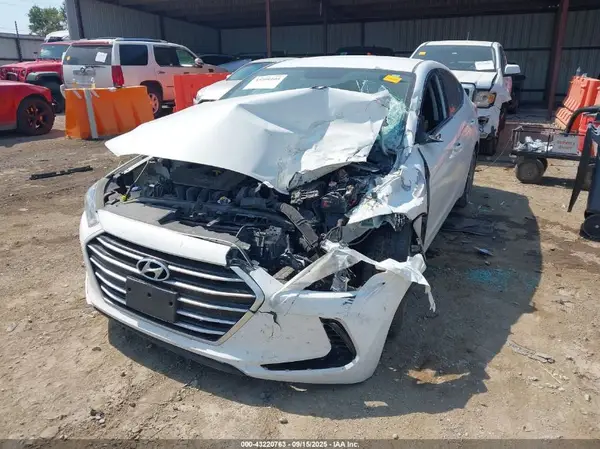 5NPD84LF8HH036972 2017 HYUNDAI ELANTRA - Image 2