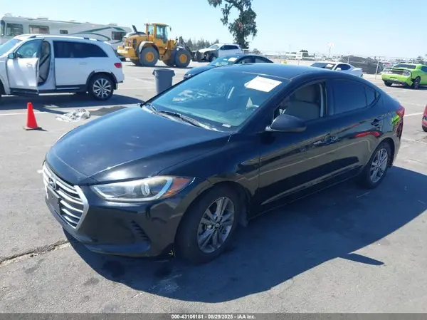 5NPD84LF8HH039046 2017 HYUNDAI ELANTRA - Image 2