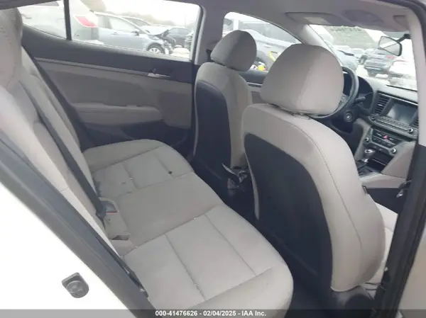 5NPD84LF8HH040035 2017 HYUNDAI ELANTRA - Image 8