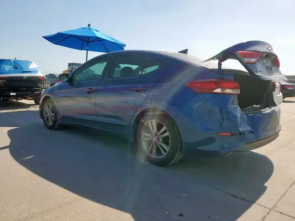 5NPD84LF8HH040083 2017 HYUNDAI ELANTRA - Image 2