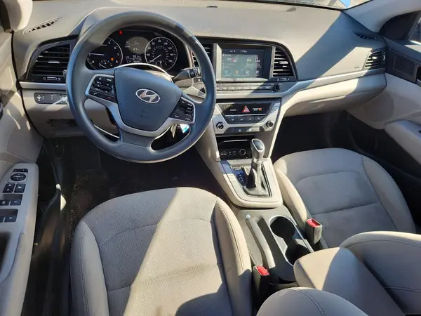5NPD84LF8HH042304 2017 HYUNDAI ELANTRA - Image 8