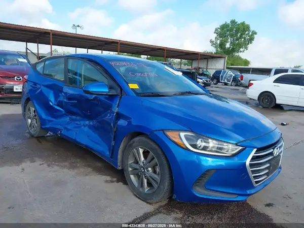 5NPD84LF8HH043663 2017 HYUNDAI ELANTRA - Image 1