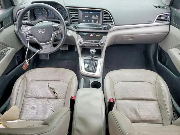 5NPD84LF8HH045560 2017 HYUNDAI ELANTRA - Image 8