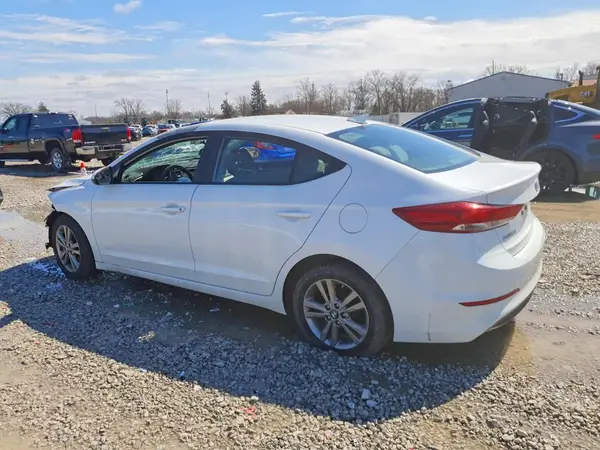 5NPD84LF8HH046708 2017 HYUNDAI ELANTRA - Image 2