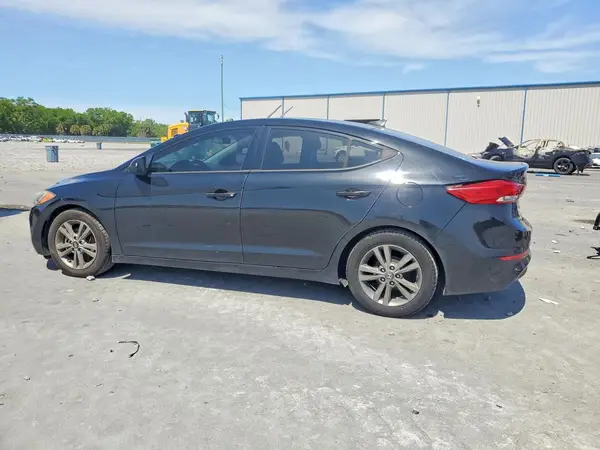 5NPD84LF8HH052086 2017 HYUNDAI ELANTRA - Image 2